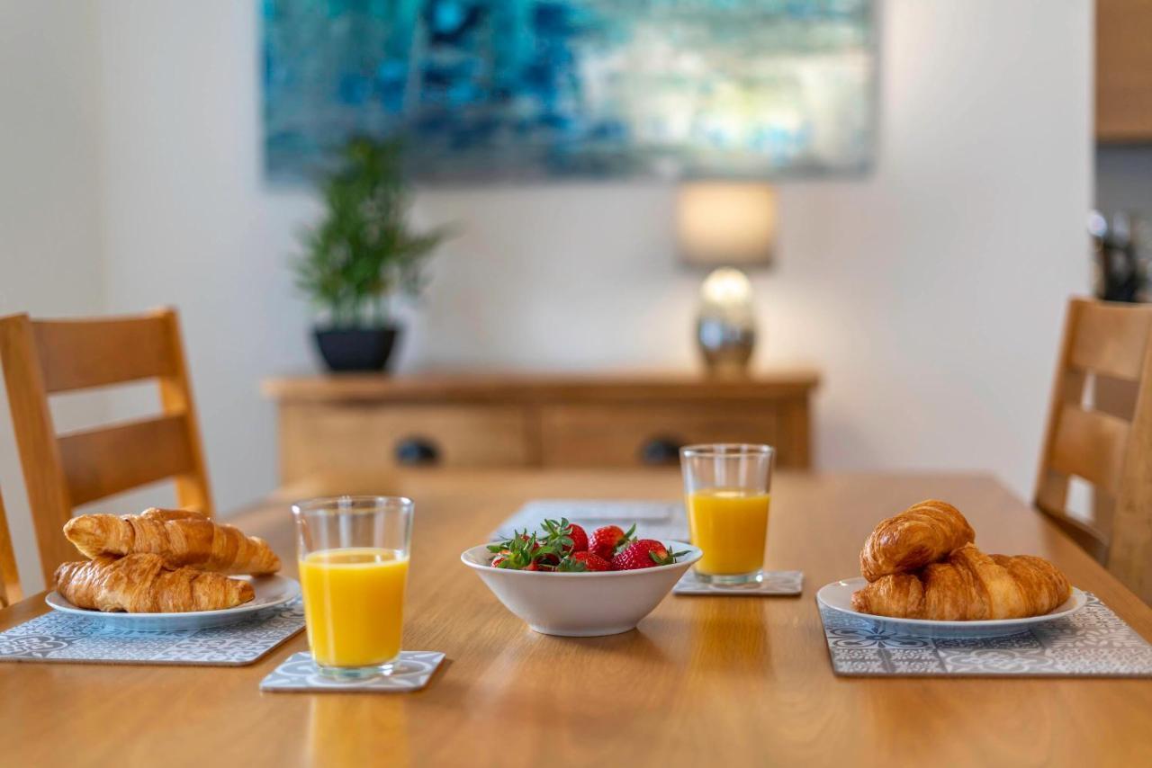 The Augustine - Modern Two Bed Ground Floor Apartment With Parking Cantorbéry Extérieur photo