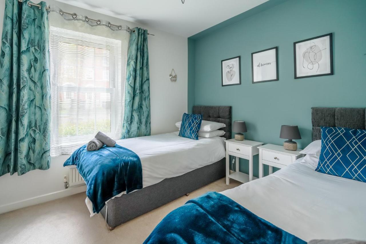 The Augustine - Modern Two Bed Ground Floor Apartment With Parking Cantorbéry Extérieur photo