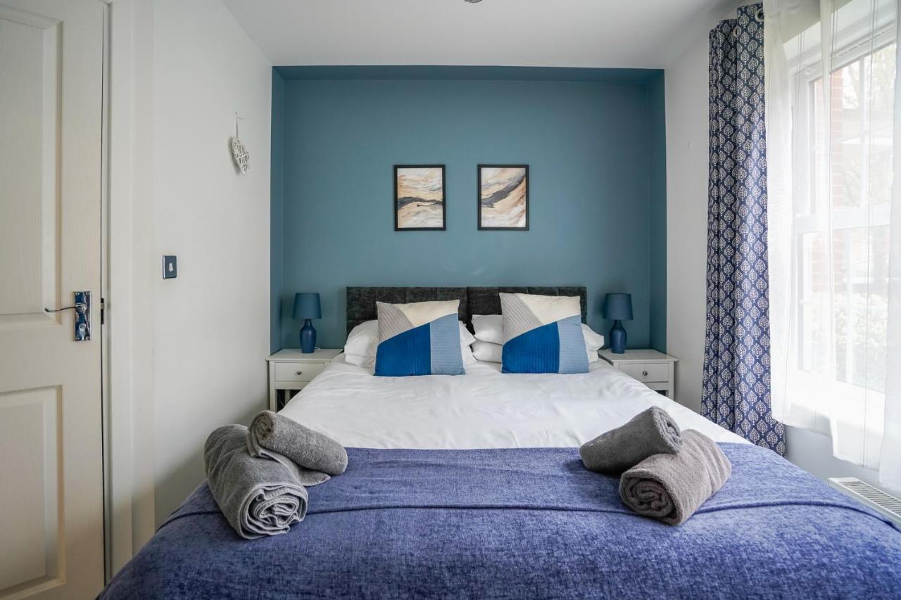 The Augustine - Modern Two Bed Ground Floor Apartment With Parking Cantorbéry Extérieur photo